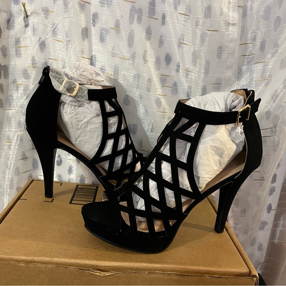 Black womens  high heels 10 - Picture 2 of 8